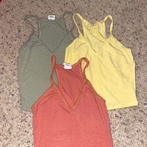 Tillys tank top set